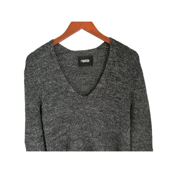 Reformation 100% Alpaca Gray Knit V-Neck Long Sleeve Sweater Size XSmall - Picture 2 of 10